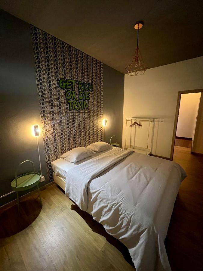 Capsule Casino - Jacuzzi - Billard - Netflix - Console & Jeux Apartment Mons Bagian luar foto